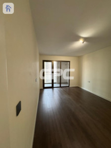 Luxurious 4-Bedroom Apartment for Rent image 11