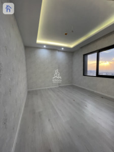 Spacious 3 Bedroom Apartment image 6