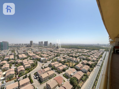 Luxurious Apartment in Prime Location Image 11
