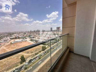 Modern apartment in Empire Square Image 13