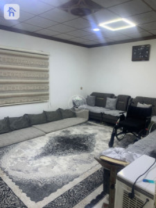 Spacious house with 6 bedrooms Image 14