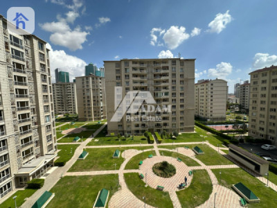 شقة عصرية بثلاث غرف نوم مع موقع مركزي صورة 17