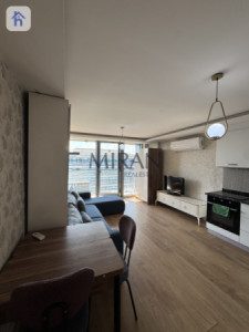 Bright Studio Apartment in Prime Location Image 4