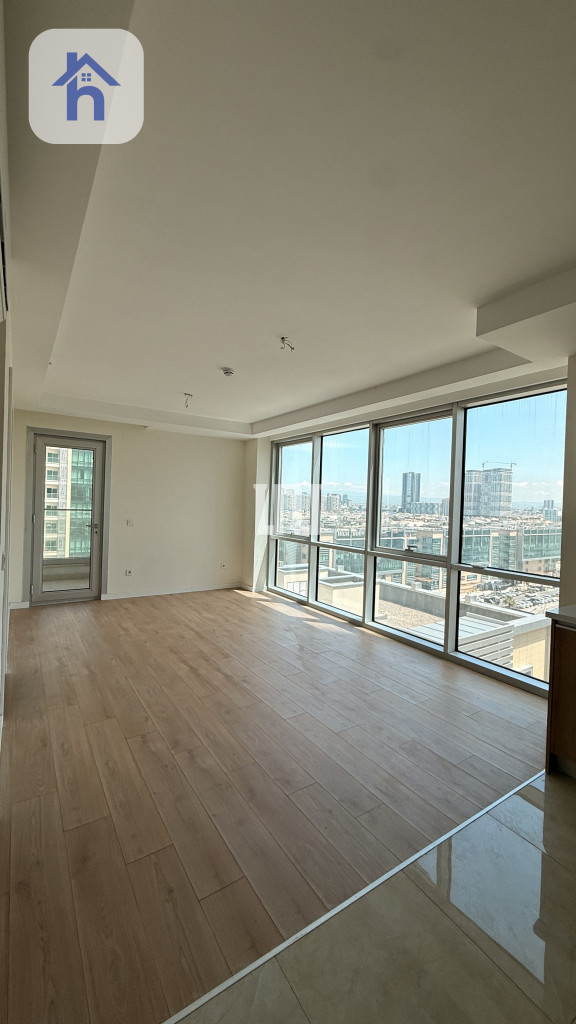 Modern 1-Bedroom Apartment in Empire Wings