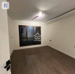 Modern Apartment image 3