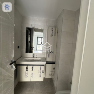 Modern High-Rise Apartment for Rent Image 7