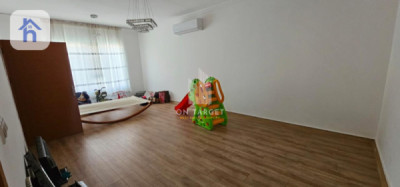 خانوویەکی فراوان بە ٤ ژووری نوستن لە گوندی ئیتالی 2 وێنە 5