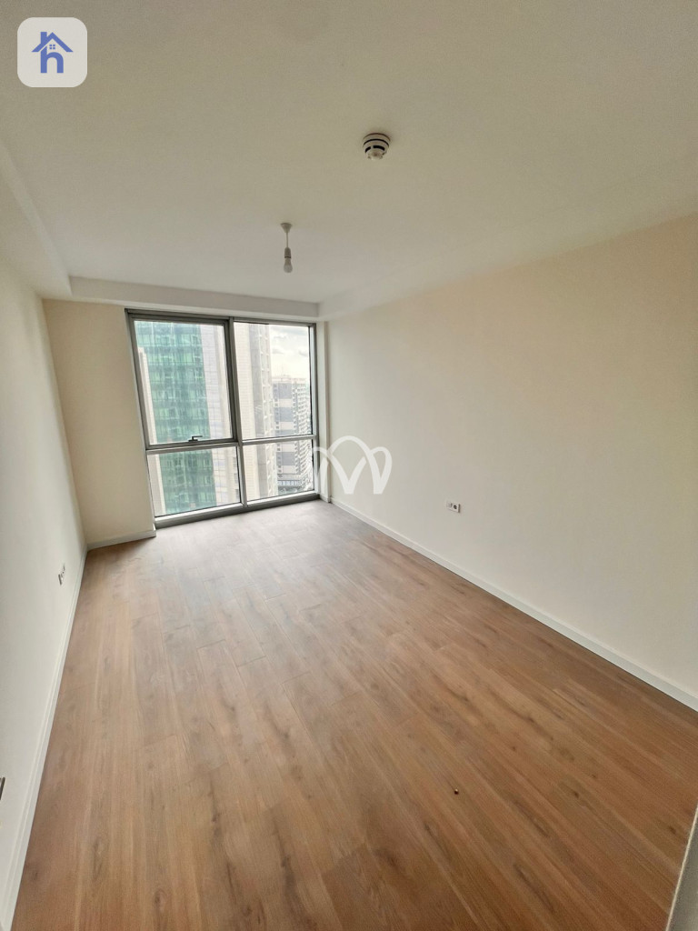 Spacious apartment in Empire Wings