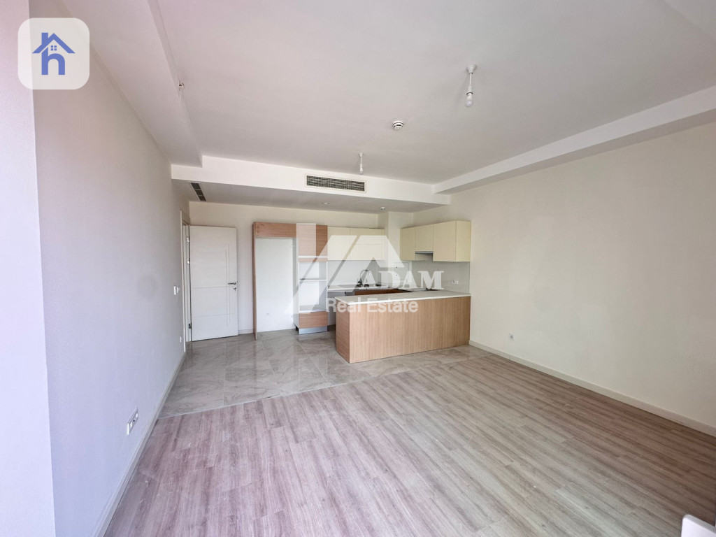 Modern apartment in Empire Square