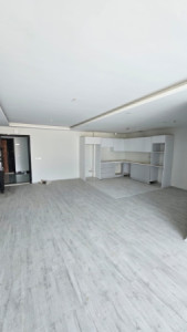 Spacious Apartment with 3 Bedrooms image 13