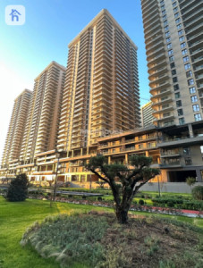 Modern 1-Bedroom Apartment with Tower Views image 2