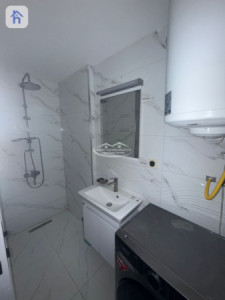 Cozy 1 Bedroom Apartment in Lalav Sun Towers Image 6