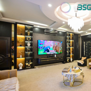 خانووی ڕاخراو بۆ فرۆشتن وێنە 6