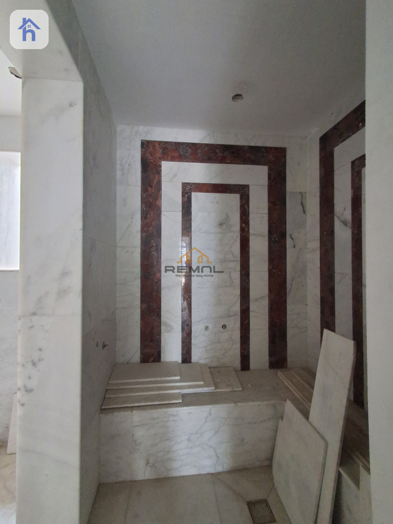 Luxury House Image 10