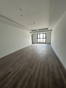 شقة حديثة في موقع متميز صورة 3