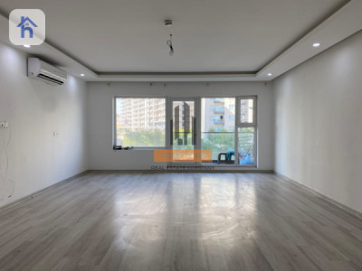 Modern Apartment in Zanko Complex image 2