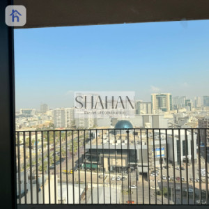 Chic Apartment with City Views Image 6