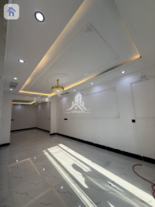 Modern 4-Bedroom House for Sale image 3