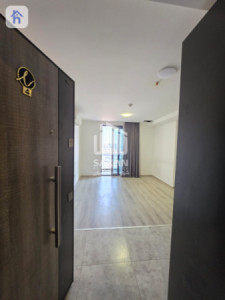 Chic Apartment with Contemporary Design image 3