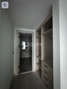 Corner Apartment image 5