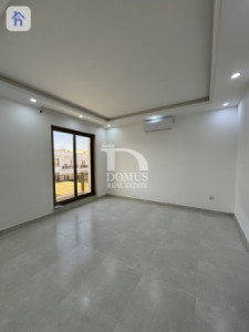 House (240m²) Image 11