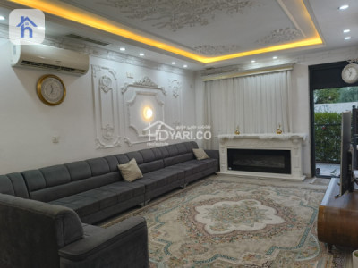 خانووی چوارگۆشە image 2