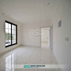 Modern 4 Bedroom House Image 6