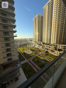 Modern Apartment image 10