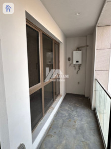 Cozy 1-Bedroom Apartment on High Floor Image 5