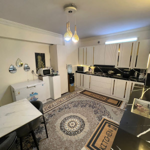 Luxurious Apartment in Prime Location image 3