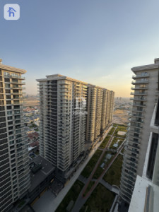 Spacious Apartment with Stunning Views image 12