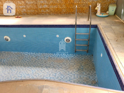 Luxury House Image 13