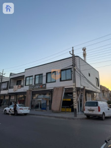 250m² Commercial property with 3 bedrooms image 7