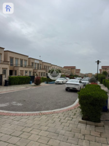 خانوویەکی فراوان بە 4 ژووری نوستن image 8