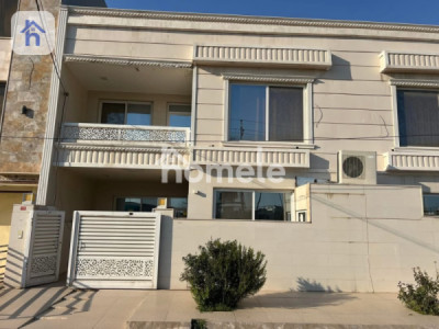 House Opposite Garden image 2
