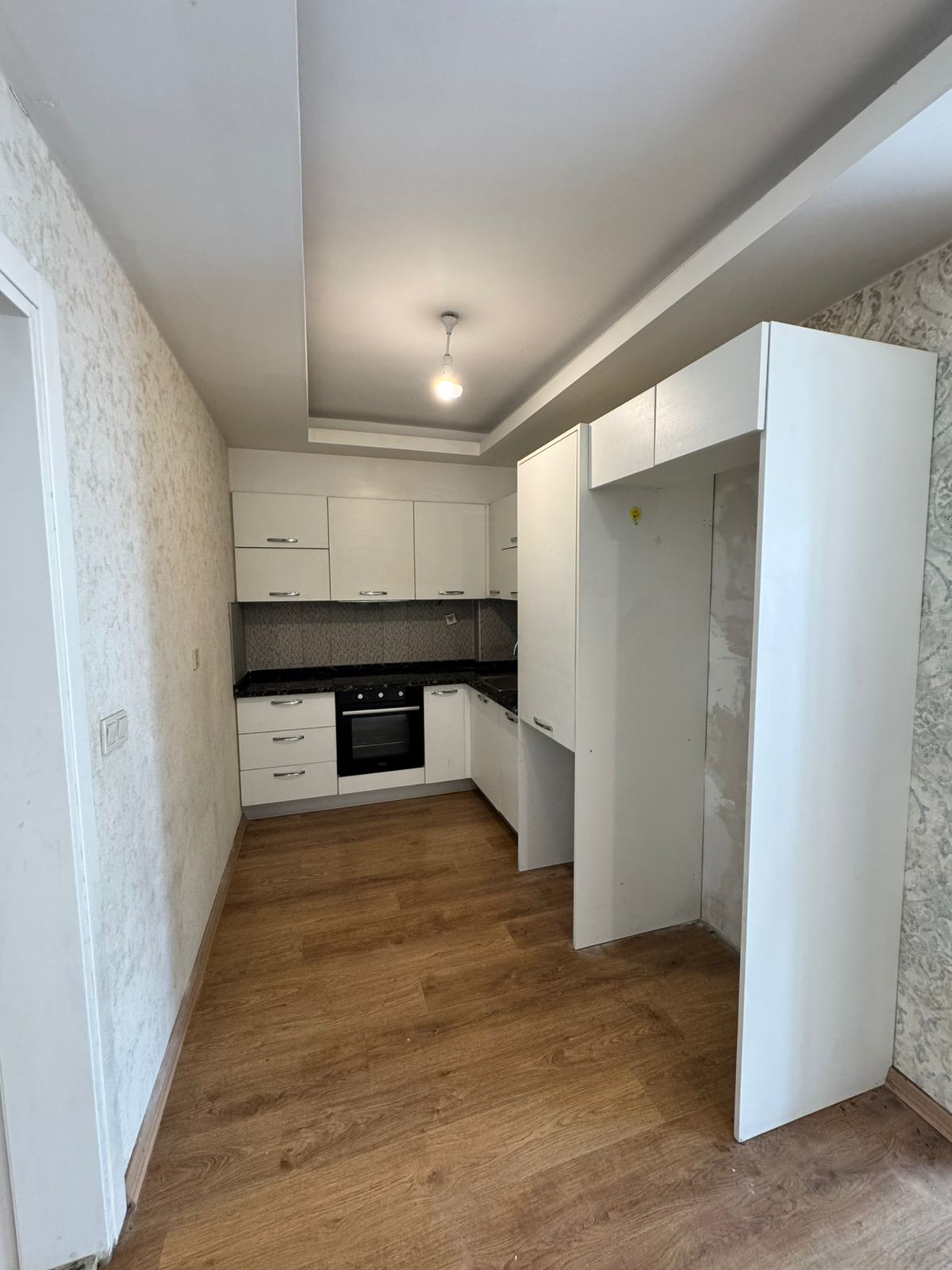 شوقەیەکی یەک ژووری نوستن و نایاب