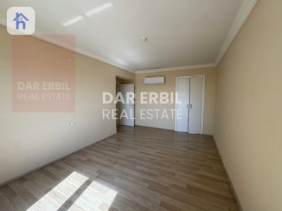 Modern 3 Bedroom Apartment image 6