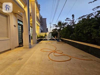 Modern House image 3