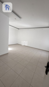 Spacious Villa: 5 Bedrooms image 16