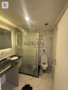 شقة بواجهة داخلیة صورة 4