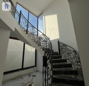 House (240m²) Image 17