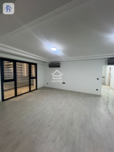 Modern and Spacious 2-Bedroom Apartment image 7