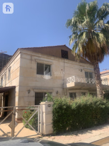 House (324m²) image 1