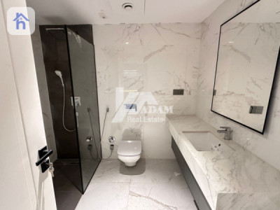 Elegant Studio in Prime Boulevard Location Image 5
