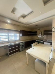 منزل عائلي بـ 4 غرف نوم صورة 3