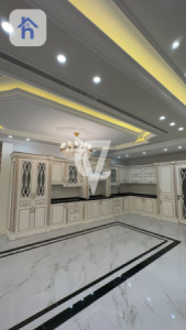 Luxury House Image 4