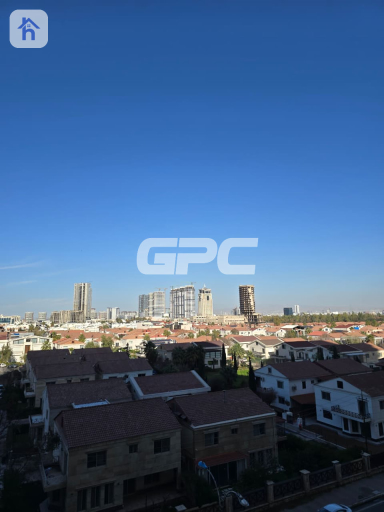 شوقەیەکی فراوانی چوار ژووری نوستن لە تاوەری ئەل ڕۆیا وێنە 12