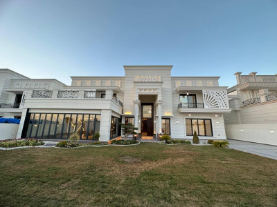 Luxury Villa image 1