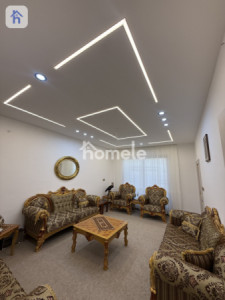 Elegant Property with Contemporary Design image 7