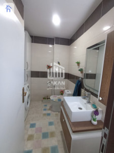 Modern 1 Bedroom Apartment Image 7